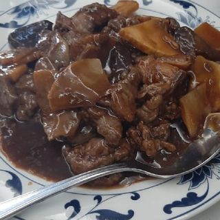 Ternera Con Bambú Y Setas Chinas