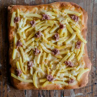La QuattroLati Patate e Salsicce