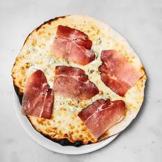 Pizza con gorgonzola e speck