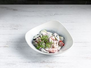 Овочевий салат з редисом (330g)