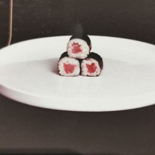 92. maki de atún (6 uds.)