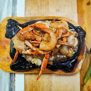 153 mariscos variados a la plancha