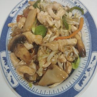 Chop suey de pollo
