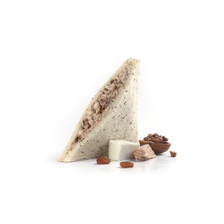 Sándwich De Atún Nueces Y Oporto