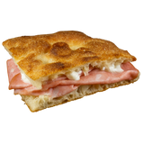Focaccia con mortadela y burrata (1 Porción)