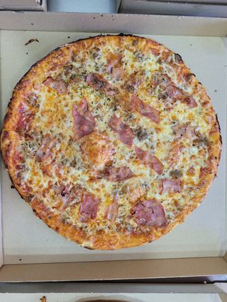 Pizza Boloñesa