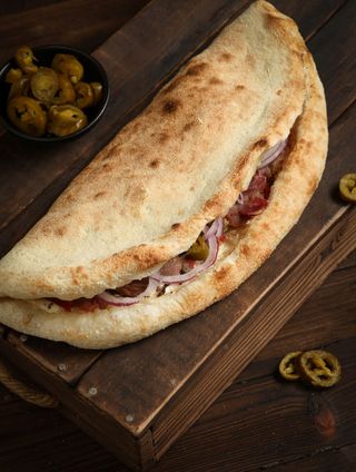 Պաստրամիով սենդվիչ պիցցա