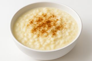 Luni - Orez cu lapte, stafide și scorțișoară