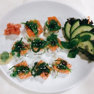 66. Uramaki Wakame (8 Uds.)