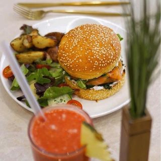 Burger saumon aux épinards