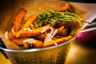 Cartofi dulci proaspeți