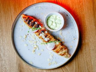 Сулугуні в листковому тісті (170g)