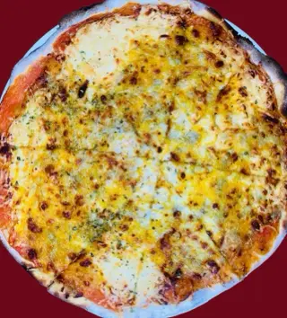 Pizza 4 Quesos