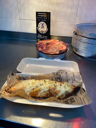 Pan De Ajo Con Queso