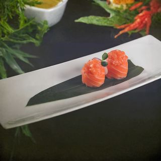 42 Gunkan salmone