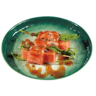 146. Rollo de salmón con papaya (2 pzs.)