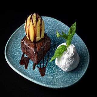 Brownie Con Helado