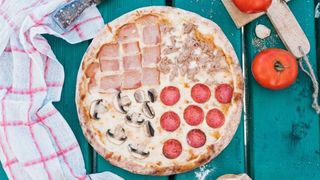 პიცა კუატრო 4 ნაჭრიანი 22 სმ