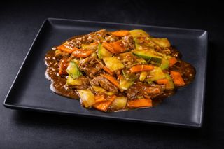 Piept de rață în sos Peking