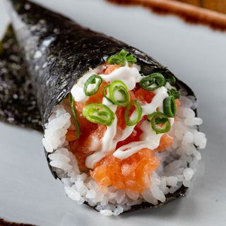 Temaki de Salmão e Philadelphia