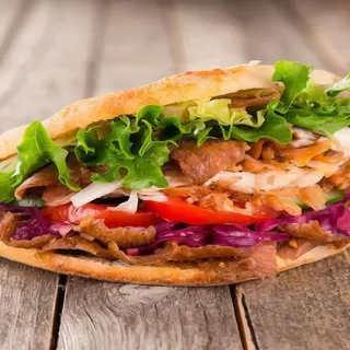 Kebab Mixto De Pollo Y Carne De Ternera