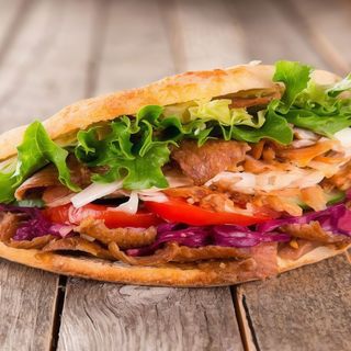 Kebab Mixto De Pollo Y Carne De Ternera