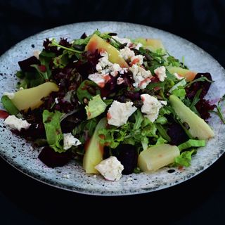 Салата синьо сирене (400г)