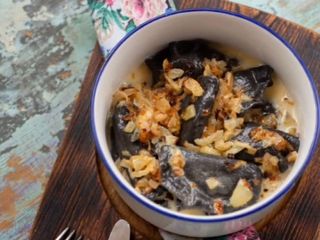 Вареники  з білосніжним домашнім сиром (200/50г)