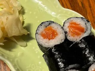 МАКІ З ЛОСОСЕМ (130/15g)