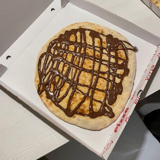 Pizza Nutella, Mediana