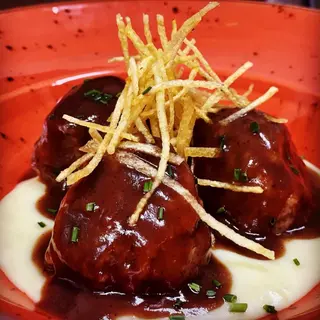 Albóndigas De Carrillera De Ternera