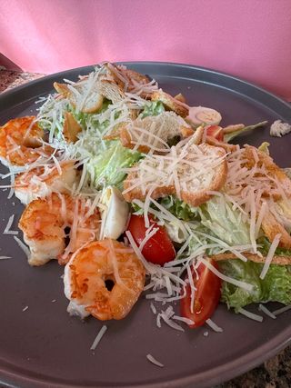 Цезар з тигровою креветкою 270 гр