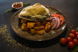 Gurmanska pljeskavica u lepinji sa mozzarellom 500 gr