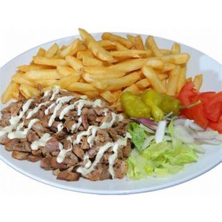 Plato, Patatas Y Refresco