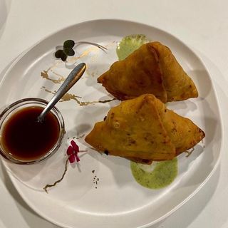 Channa Chat with Samosa