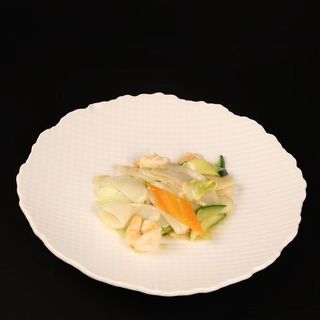 172 Gnocchi di riso con gamberi e verdure