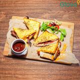 Tosty z jajkiem i bekonem 2szt