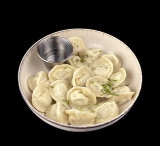 Пельмені з маслом