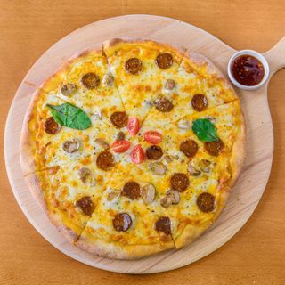 Pizza Pepperoni Mediana