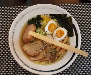 23. Ramen di maiale arrosto