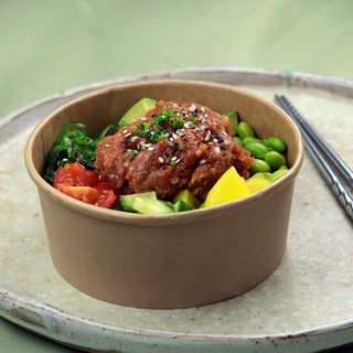 Poke Bowl z tatarem tuńczyka