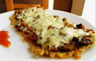 Patacón Con Carne Y Queso