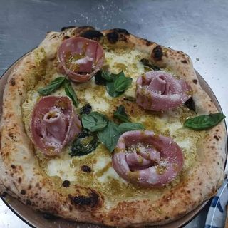 Calzone Pistaciella E Burrata