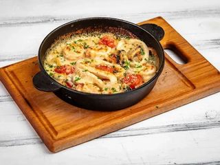 Печеня з морепродуктів у вершковому соусі (280g)