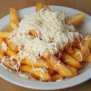 Пресни пържени картофи със сирене (400г)