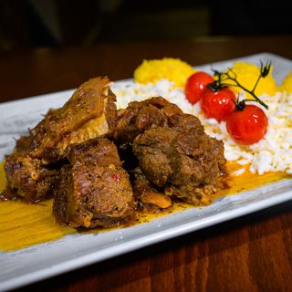 PASTRAMĂ DE BERBECUȚ 200/100/200