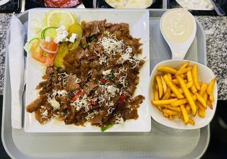 Super mega talerz kebab Średni