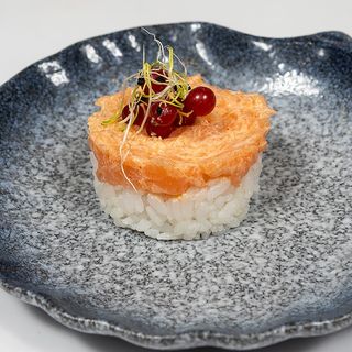 111.- Tartar de Salmón