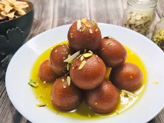 Gulab jamun