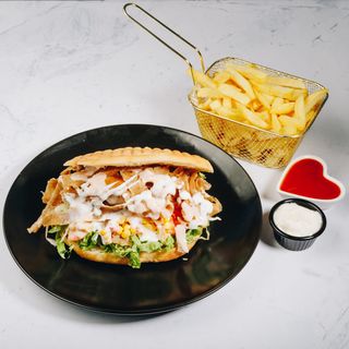 Kebab juneći i pomfrit